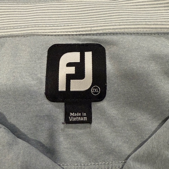 FootJoy Men's Light Gray Button Down Shirt - Picture 5 of 5